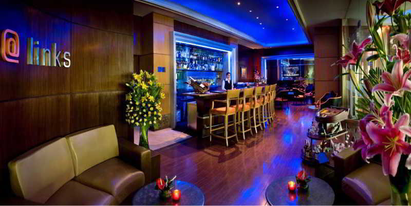Radisson Blu MBD Hotel Noida Exterior foto